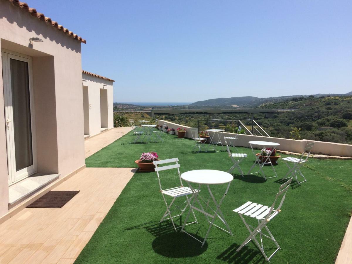 Bed and Breakfast Sole&Sale à San Teodoro  Extérieur photo