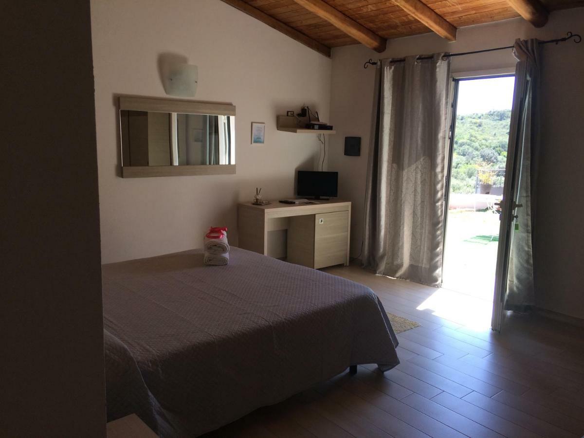 Bed and Breakfast Sole&Sale à San Teodoro  Extérieur photo